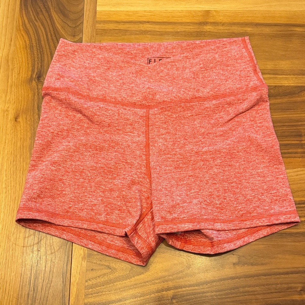 Fleo V-Waist Shorts